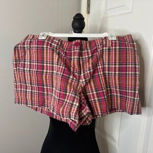 Manhattan Chino New York & Company Pink Plaid Shorts, size 16.